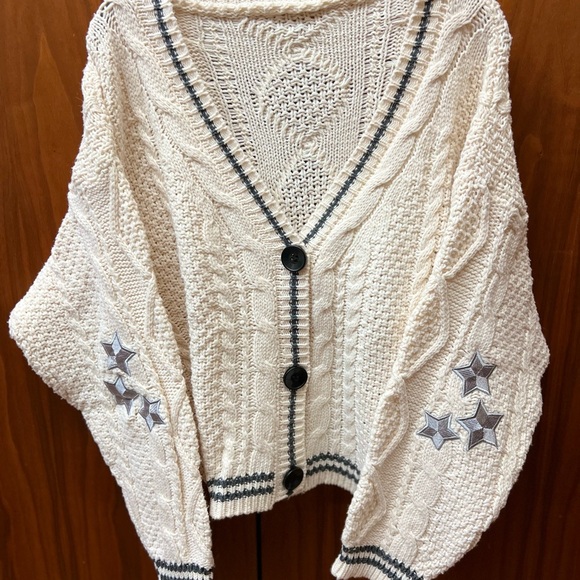 Taylor Swift cardigan swrater - Picture 3 of 7